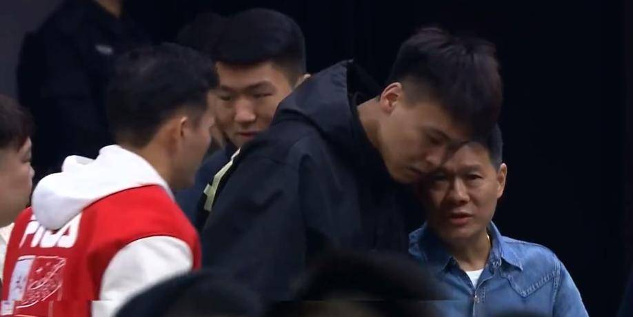 JackeyLove爆冷击败塞尔维亚队，关键助攻震惊全场！